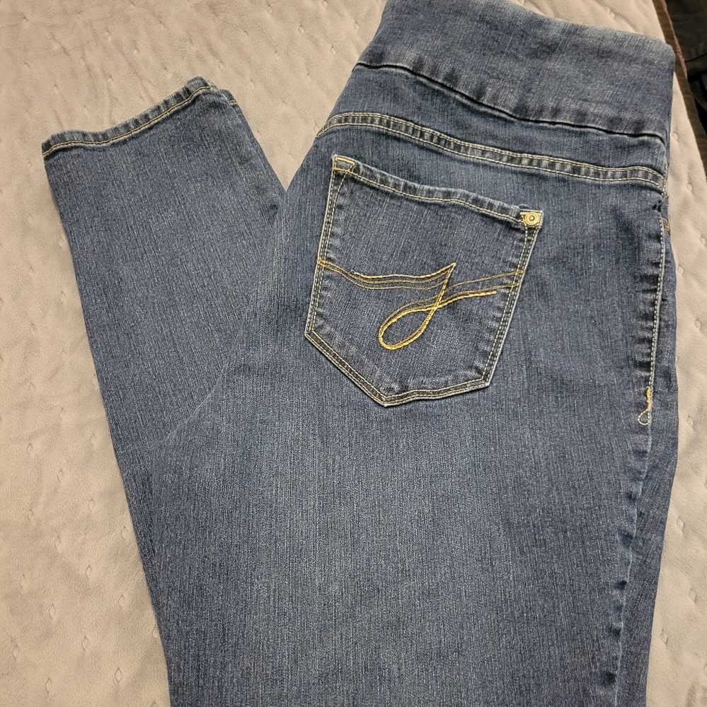 Jordache pull on jeans